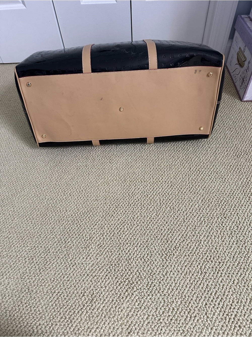 NWT Arcadia Patent Leather weekender bag. - Picture 6 of 12